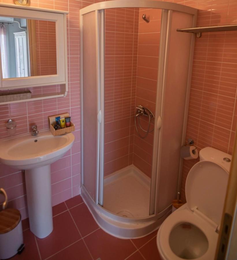 To Mikro Boutique Apartment Lefkáda المظهر الخارجي الصورة